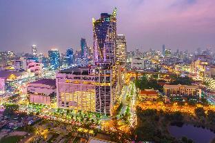arun riverside bangkok