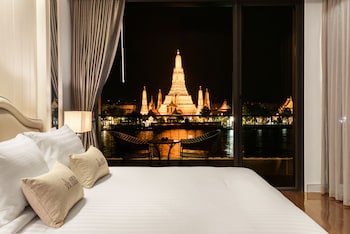 arun riverside bangkok