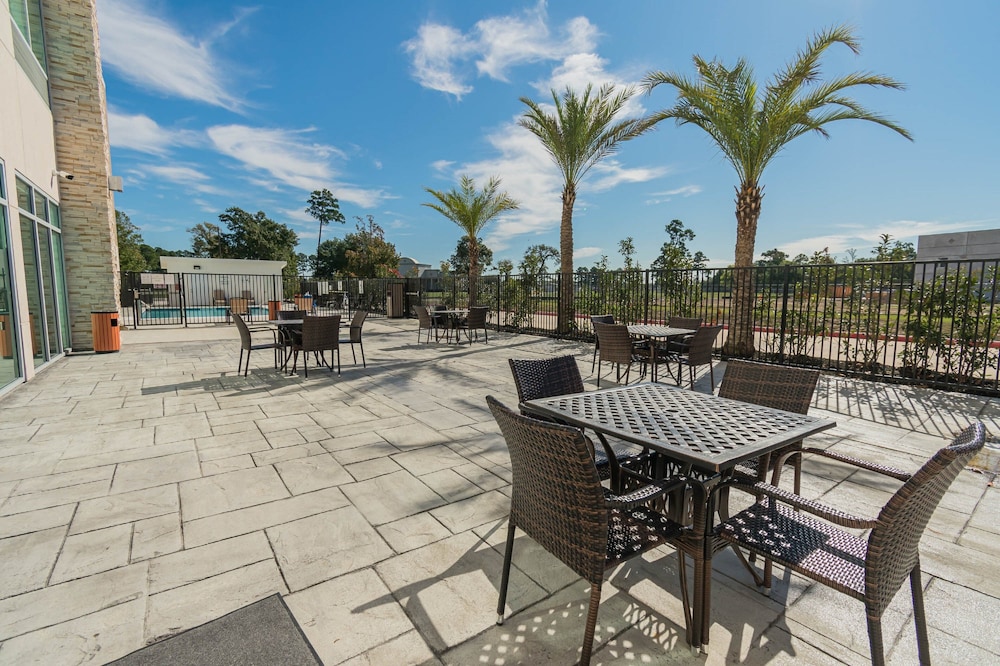 hol inn exp and suites houston north i 45 spring