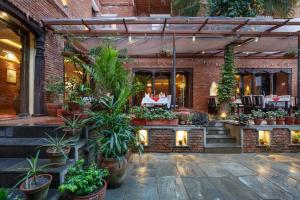 hotel thamel house
