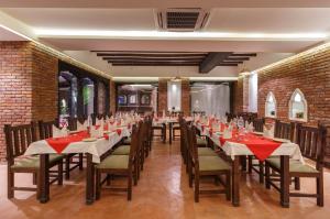 hotel thamel house