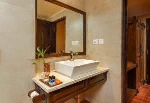 hotel thamel house