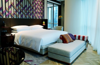 renaissance nanning hotel