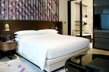 renaissance nanning hotel