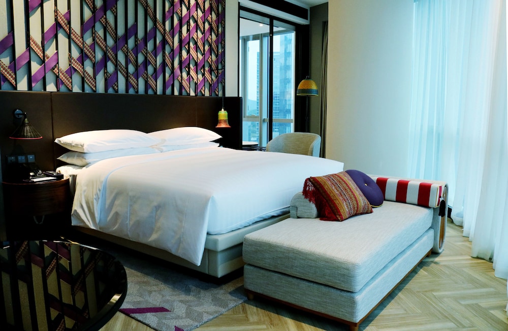 renaissance nanning hotel