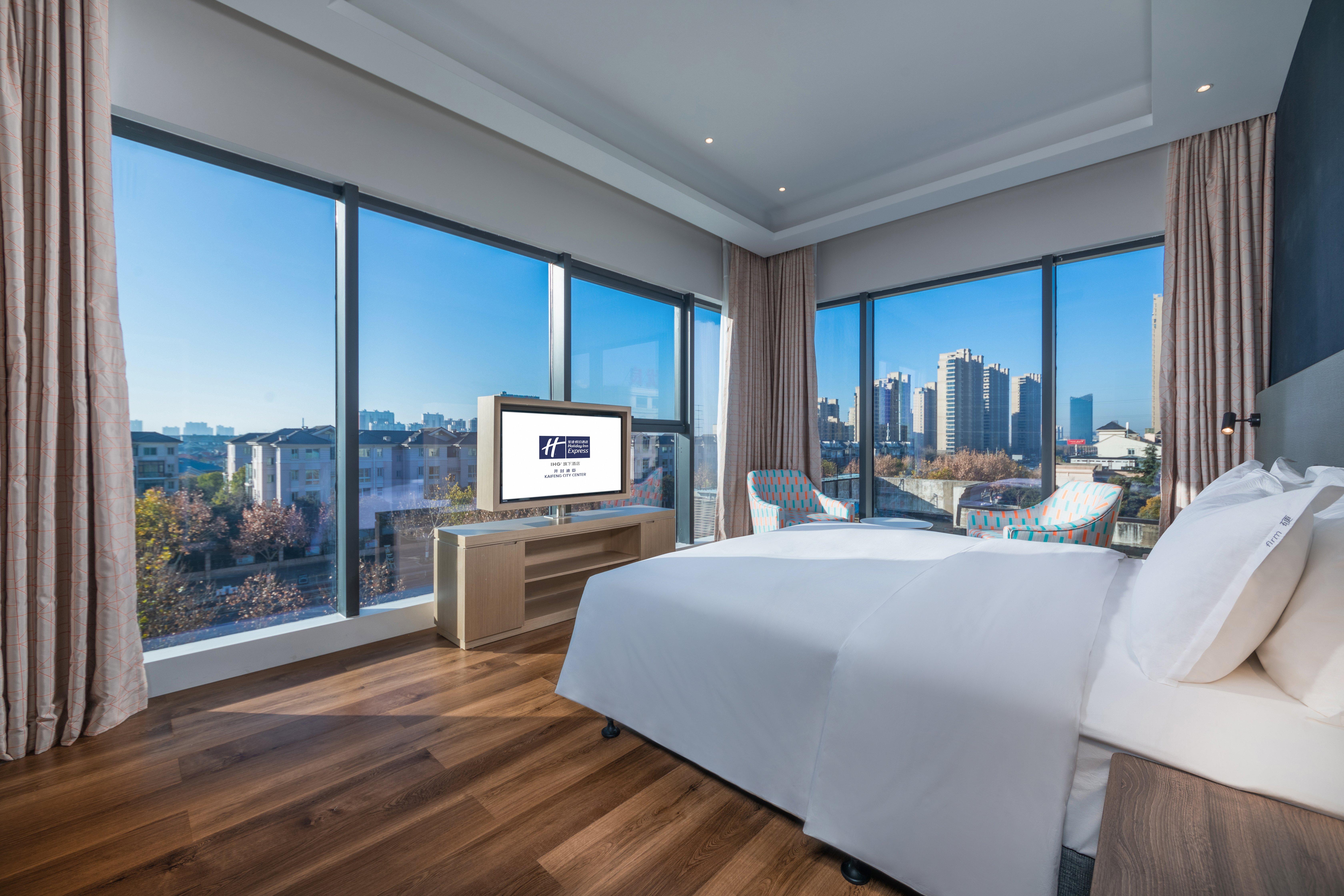 holiday inn express kaifeng city center an ihg hotel