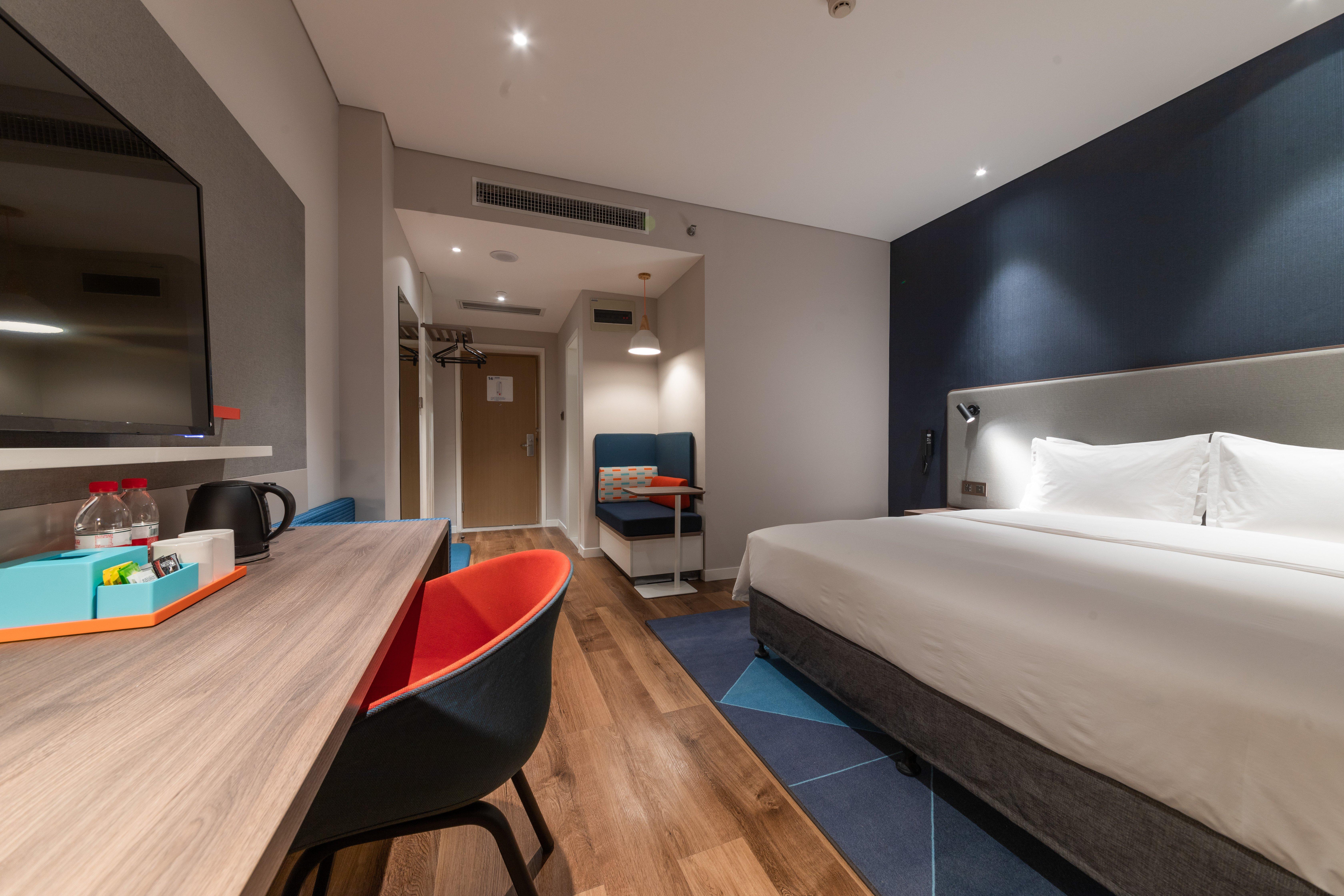 holiday inn express kaifeng city center an ihg hotel