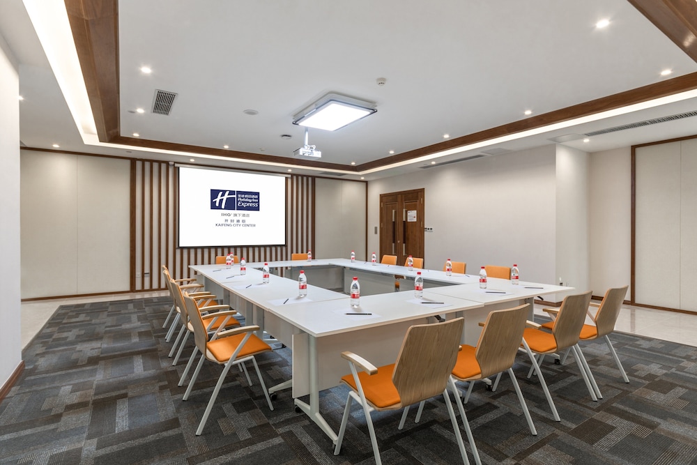 holiday inn express kaifeng city center an ihg hotel