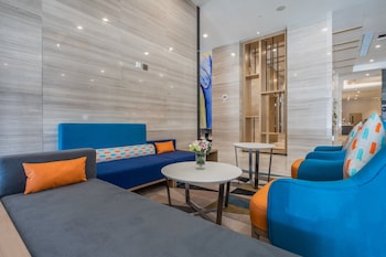 holiday inn express kaifeng city center an ihg hotel