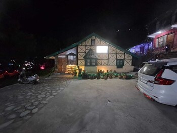 leela heritage villa