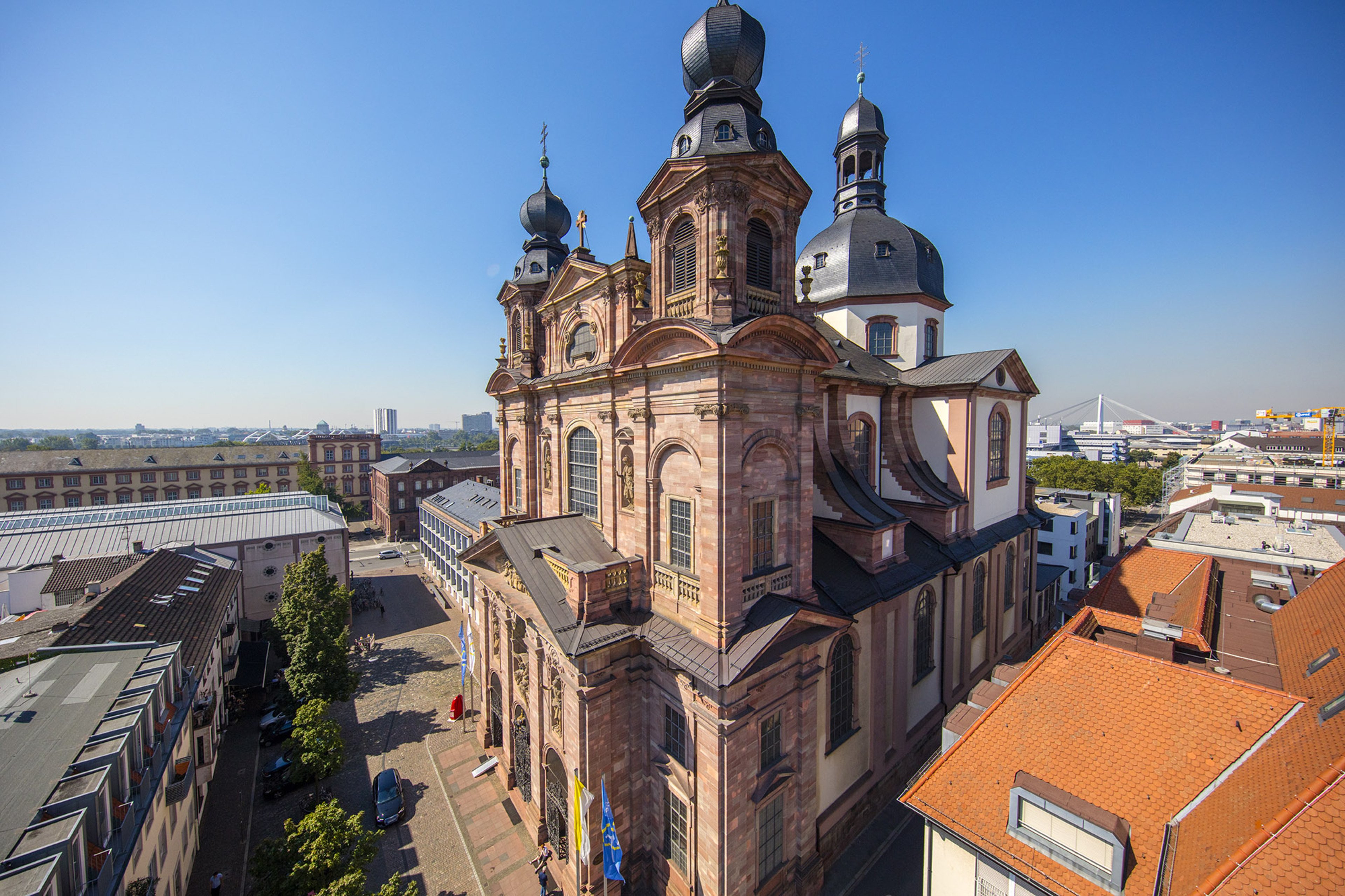 holiday inn mannheim city hauptbahnhof an ihg hotel