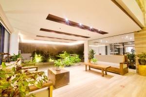 commander suites de boracay