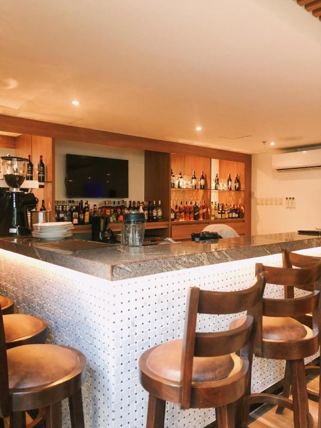 commander suites de boracay