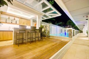 commander suites de boracay