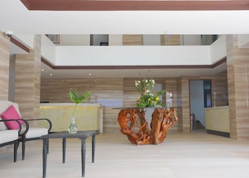 Commander Suites De Boracay,Boracay Island>>Boracay,3.5 star