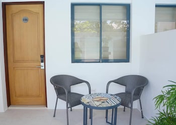 commander suites de boracay