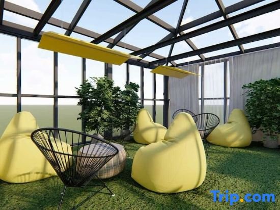 front one boutique tugu muda semarang