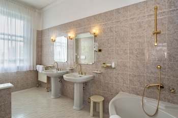 hotel villa edera