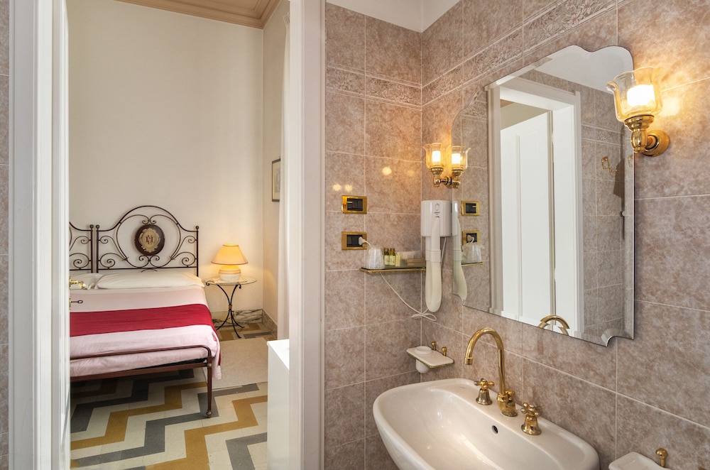 hotel villa edera
