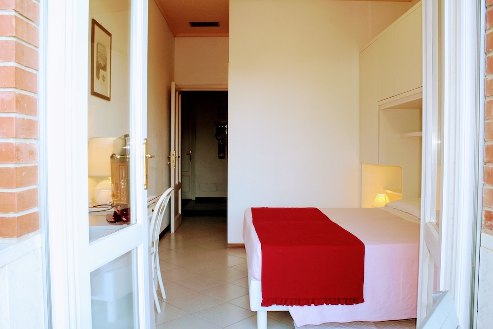 hotel villa edera
