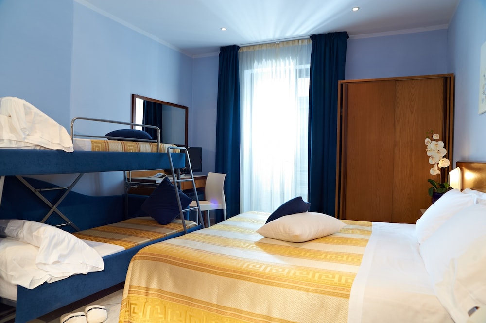 hotel sirio
