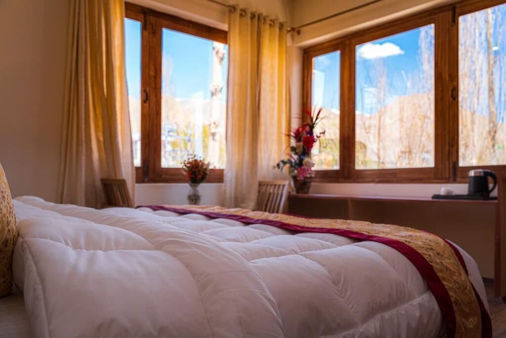 hotel ladakh delight