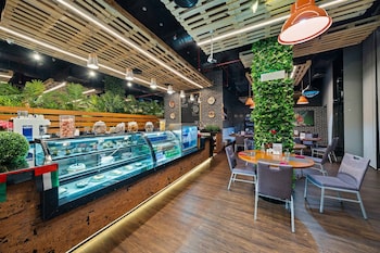 park regis business bay hotel