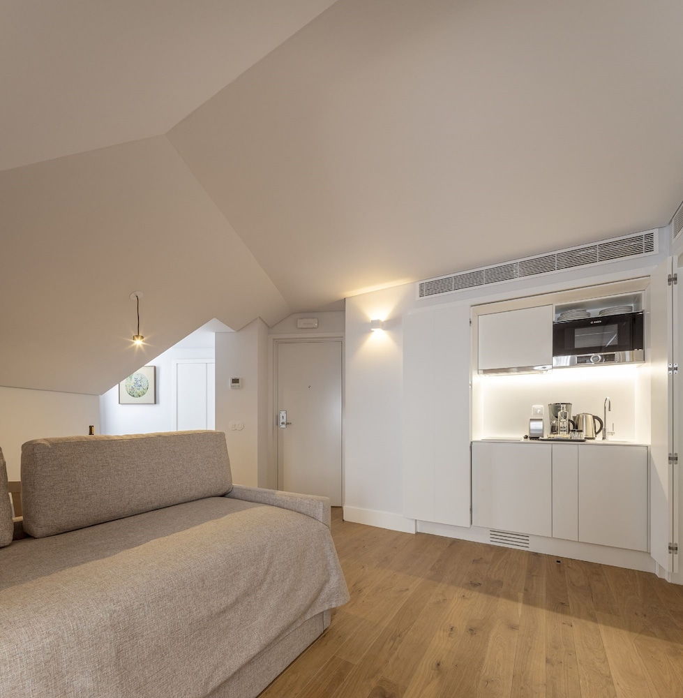 lisbon serviced apartments madalena