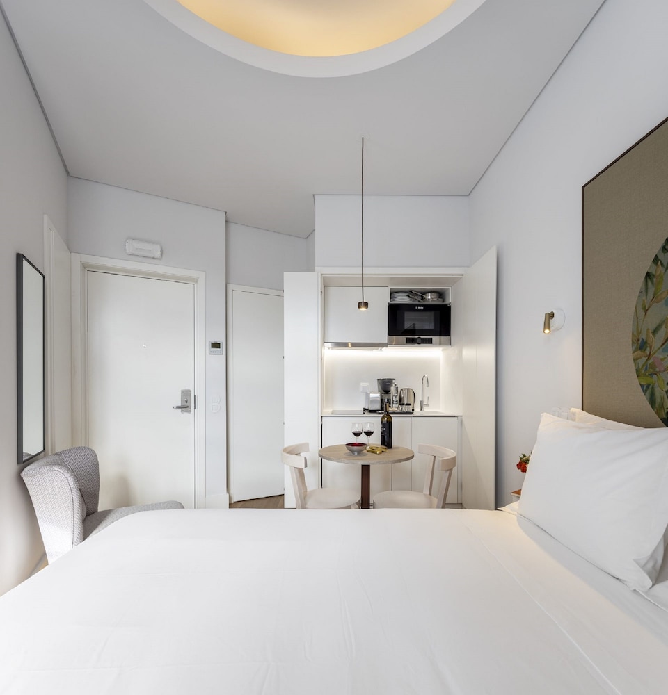 lisbon serviced apartments madalena