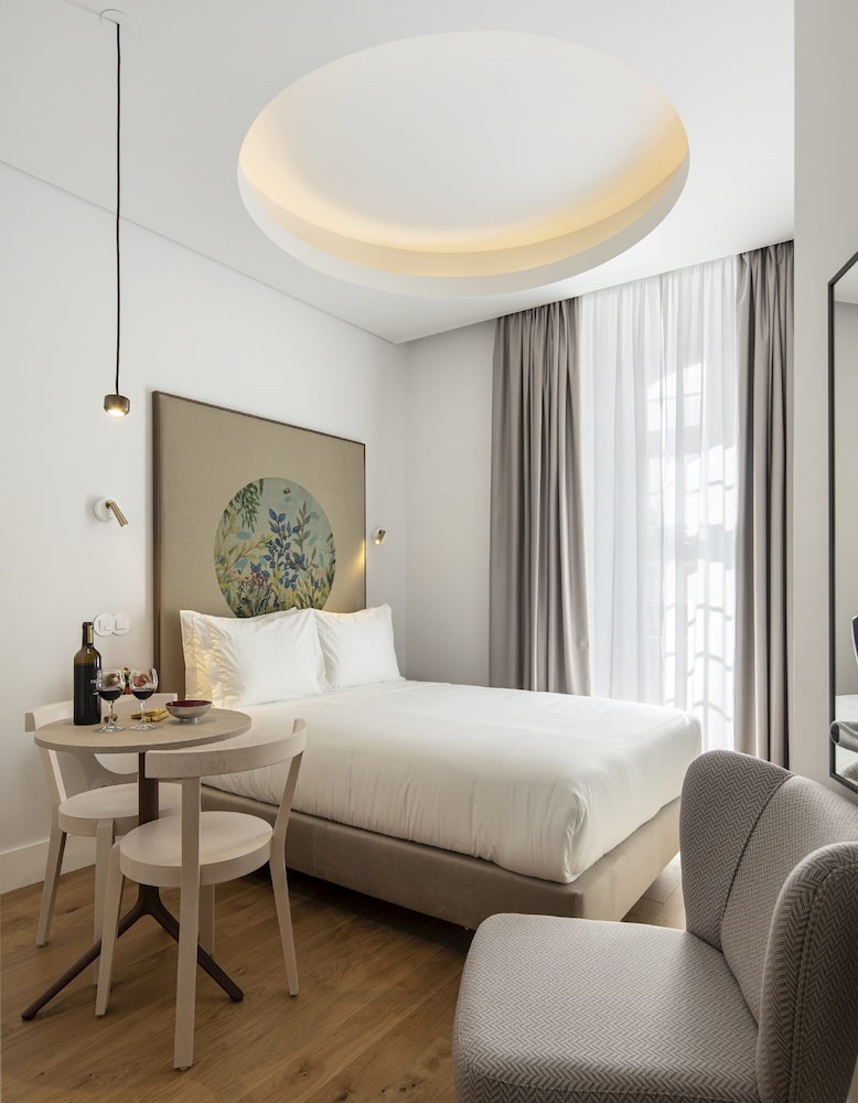 lisbon serviced apartments madalena