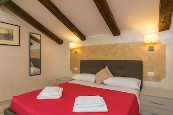 red lion guest house