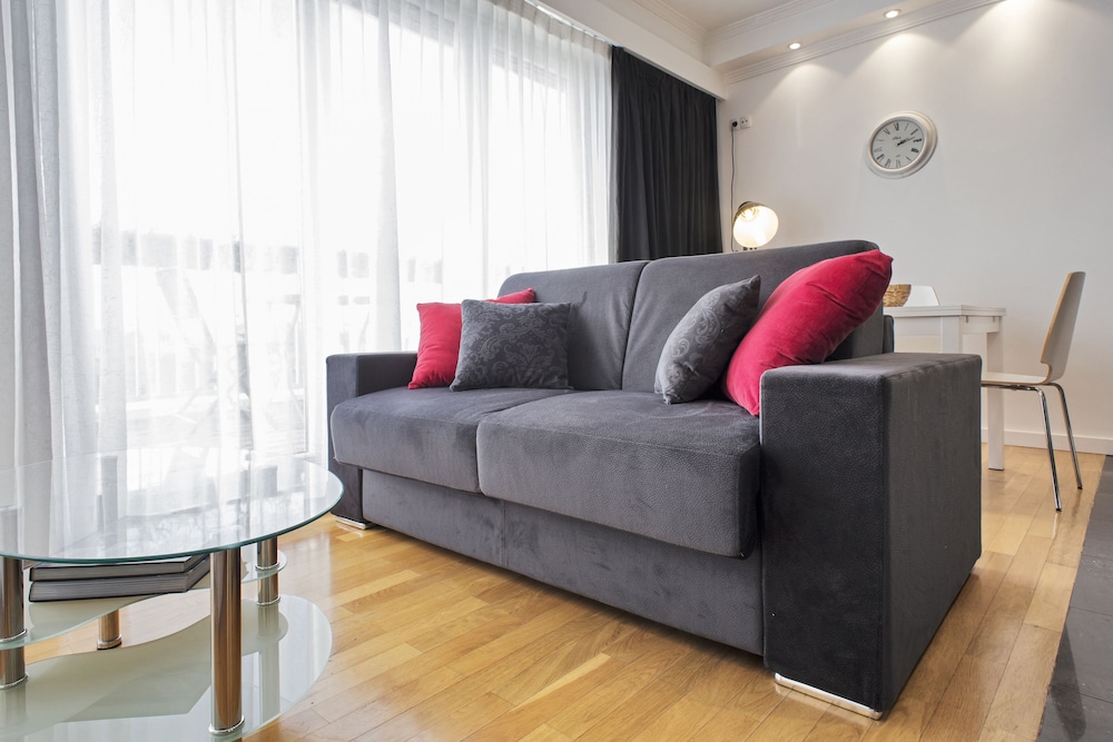 the queen luxury apartments villa fiorita