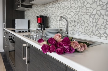 the queen luxury apartments villa fiorita