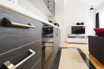 the queen luxury apartments villa fiorita