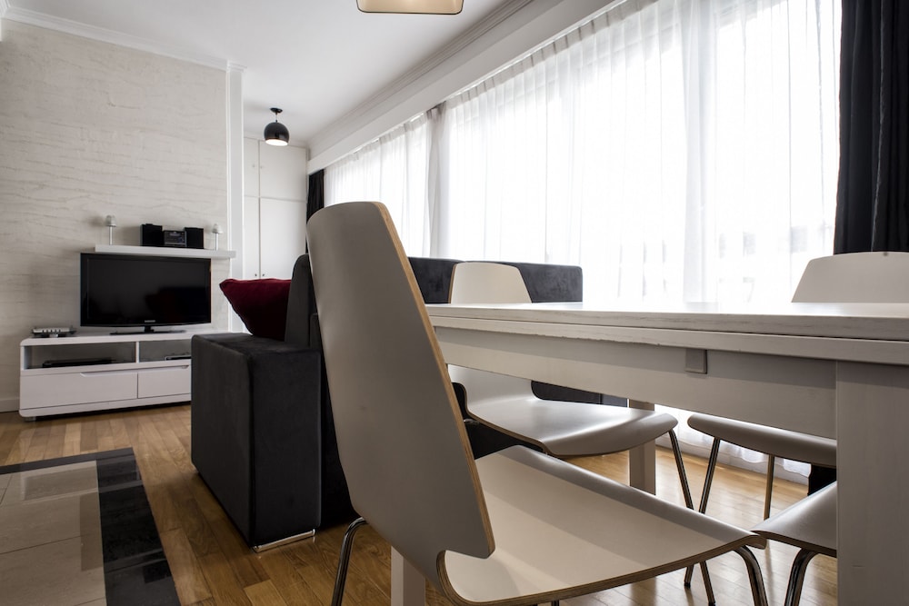 the queen luxury apartments villa fiorita