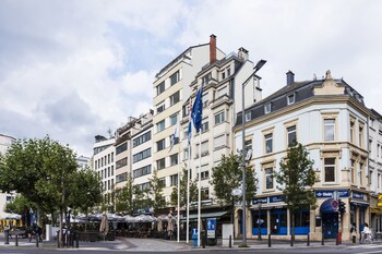 the queen luxury apartments villa fiorita