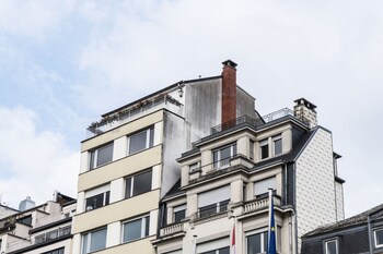 the queen luxury apartments villa fiorita