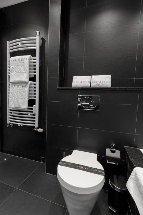 the queen luxury apartments villa fiorita