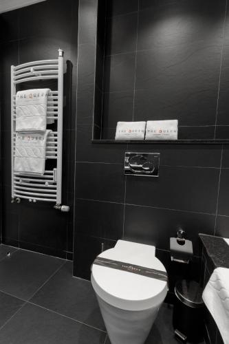 the queen luxury apartments villa fiorita