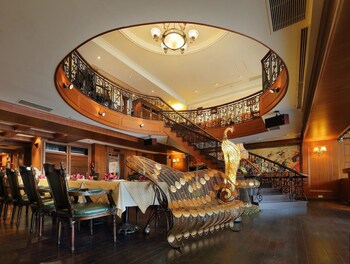 grand boss hotel
