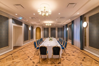 hotel saski krakow curio collection by hilton