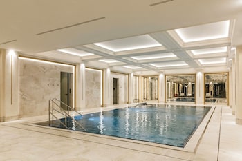 hotel saski krakow curio collection by hilton