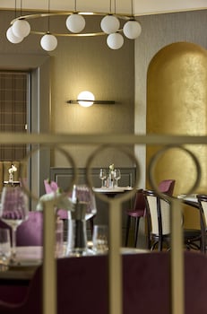 hotel saski krakow curio collection by hilton