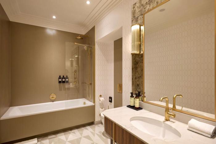hotel saski krakow curio collection by hilton