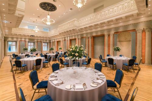 hotel saski krakow curio collection by hilton
