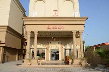 lords inn jamnagar motikhavdi