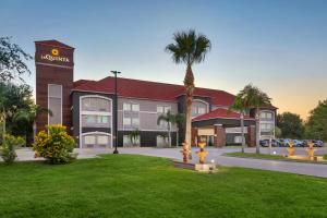 La Quinta Inn & Suites By Wyndham Brownsville North,Cameron>>Brownsville,3 star