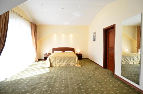 platinum hotel