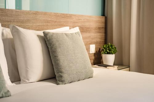 115 the strand hotel by neu collective