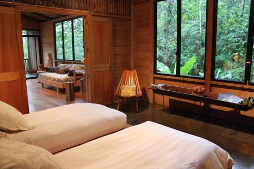 hamadryade lodge